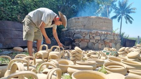 Bát Tràng: Sự huyền ảo của nghề gốm